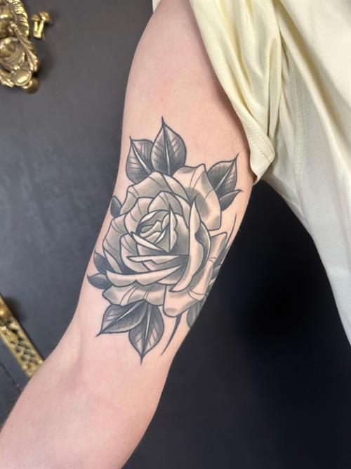 black and grey tattoo