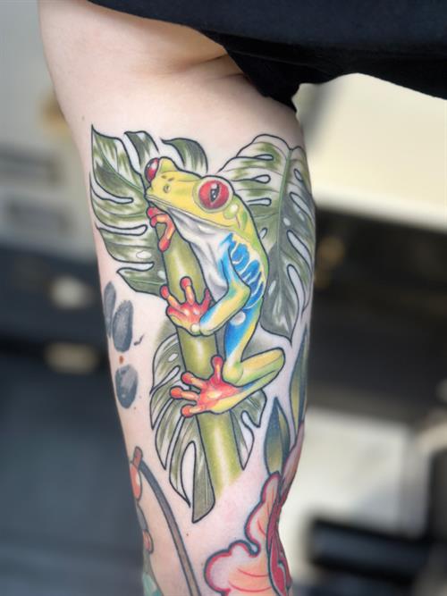 tree frog tattoo